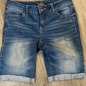 Justice Denim Shorts Bermuda 16R